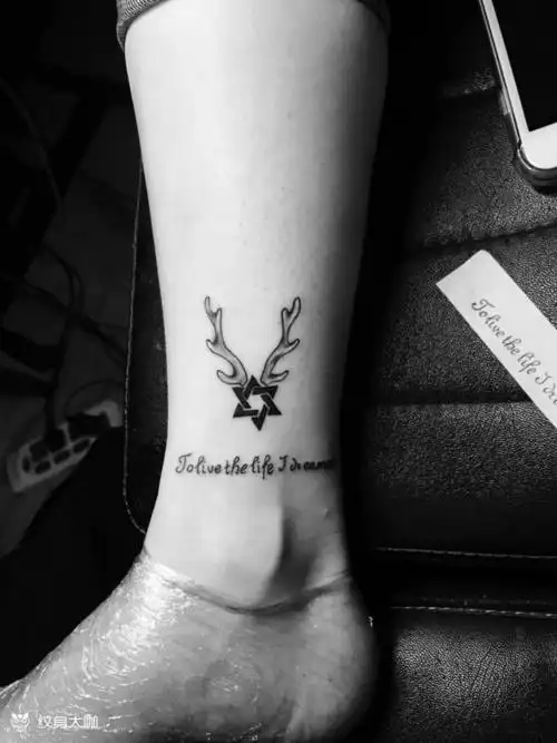 脚踝_纹身图案手稿图片_绣女的纹身作品集
