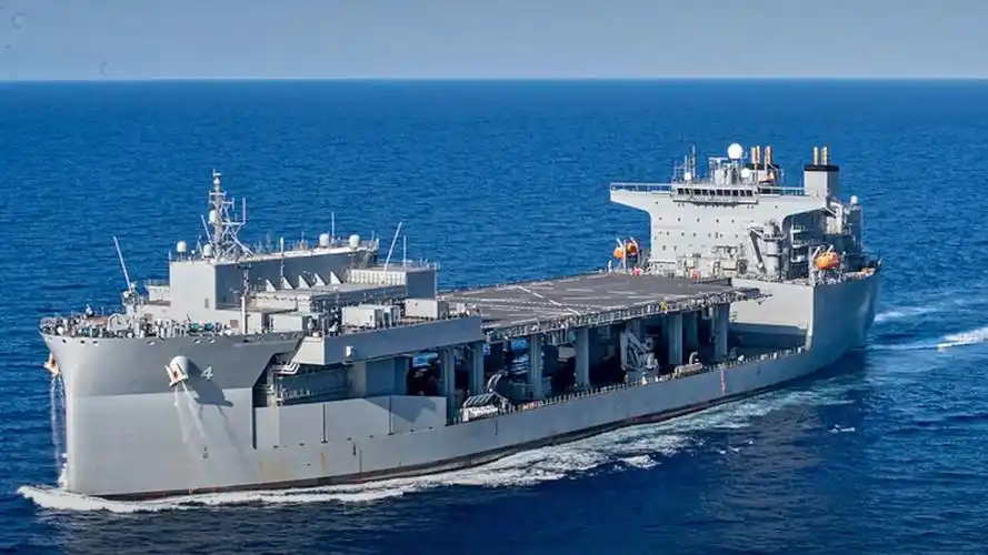 美军推动9万吨级远征基地舰改装,其中有何战术考量?