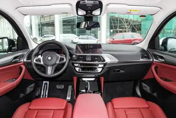 南昌宝马x4最高优惠111万元欢迎到店赏车