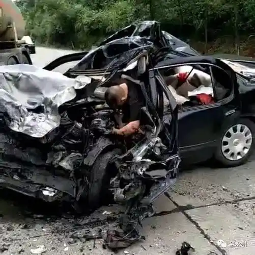 永州车祸事故现场恐怖视频