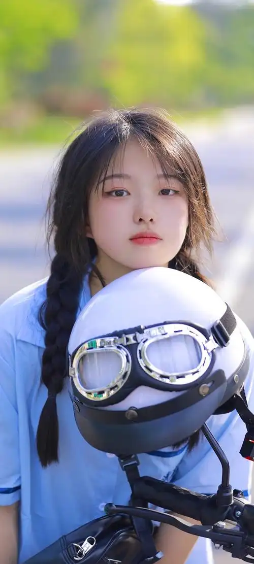 温柔甜美的小姐姐