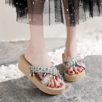 奢曼莲凉鞋女夏季新款外出西双版纳旅游外穿厚底坡跟凉拖鞋潮小香带