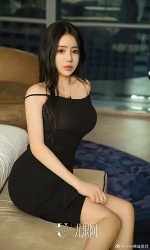 尤果性感女模梁湾的御姐风情窈窕美女君子好逑