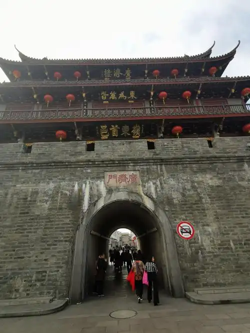 其它 广东十一日游 写美篇广济门城楼,俗称东门楼,位于中国广东省潮州