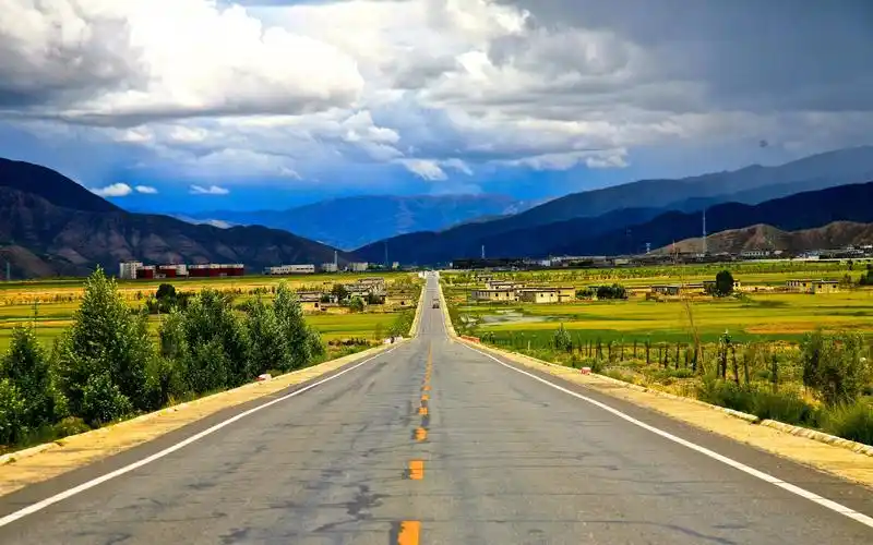 自驾者们心中的"最美自驾旅游线",这天路美景让我惊呆!_趣味科普人文_