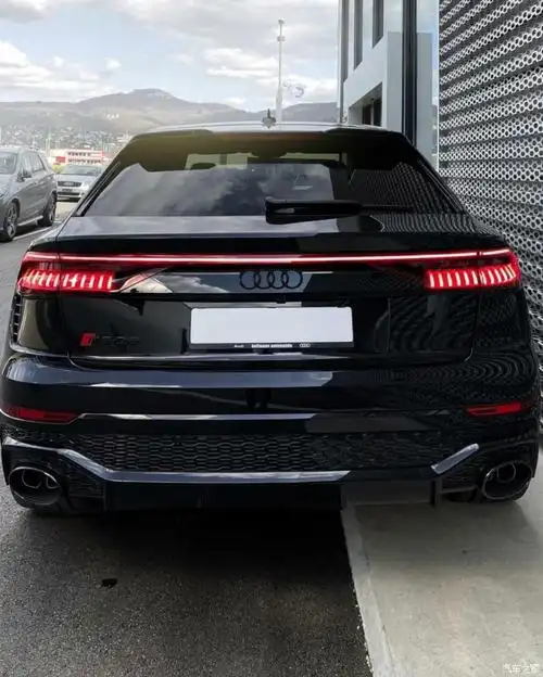 哪款奥迪车尾的设计更好看?