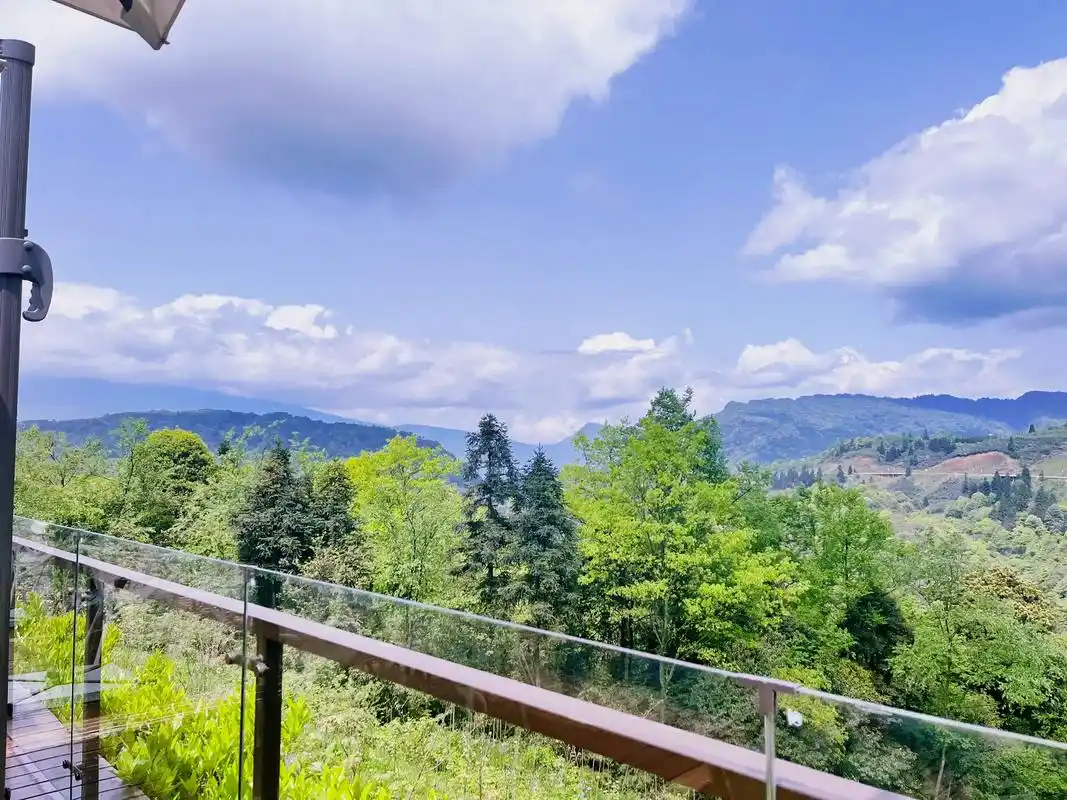 雅安海子山959595#天很蓝太阳很暖故事很短 #治愈系风景 - 抖音