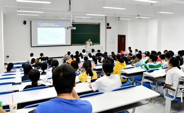 学校正常上课.西南医科大学供图
