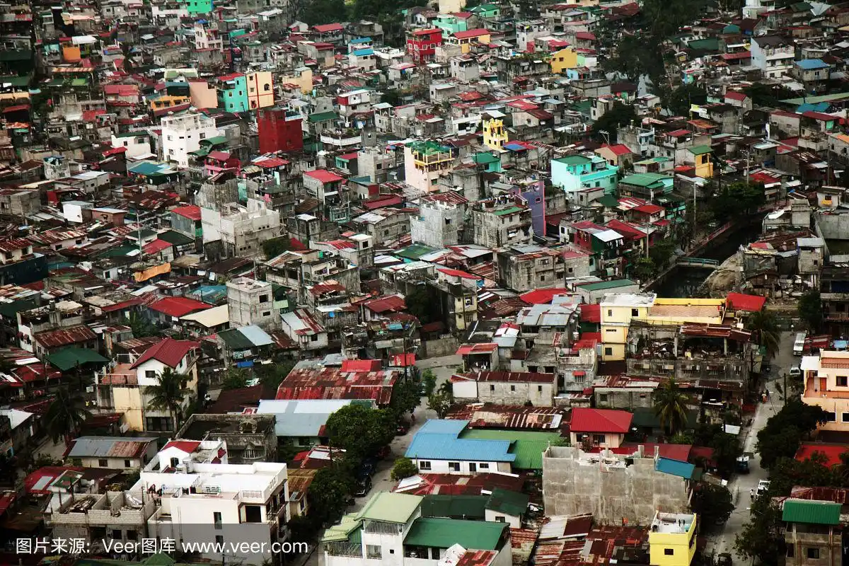 拥挤的马尼拉贫民窟