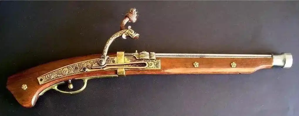 的《神器谱》记载: "鲁密为最大,西洋次之,小西洋又次之,倭铳实属下品