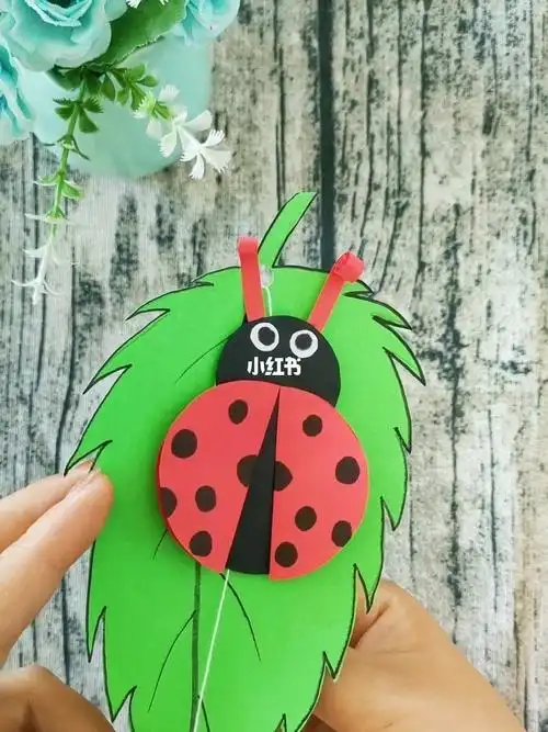 彩纸手工——小瓢虫_手工制作_折纸_教程_折纸教程_兴趣爱好_手工