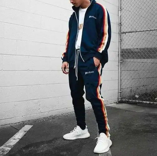 椰子鞋配什么裤子好看?情侣们都爱的椰子鞋搭配赶快学起来!