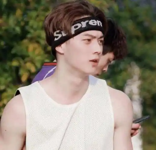 原创与许凯最有夫妻相的竟是网红脸的她两人亲密合照羡煞旁人我酸了