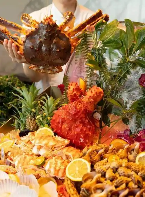 进口法国生蚝各式贵价海鲜不限量莱佛士酒店也太会了