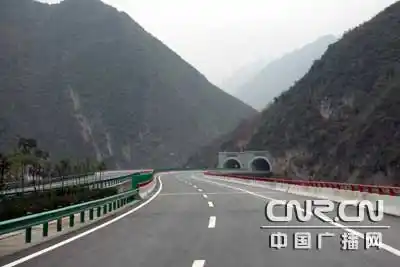 高速包茂线通车陕西告诉总里程达到2500公里