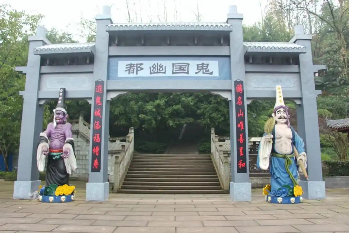 原创传说中的"鬼城"原来在这里