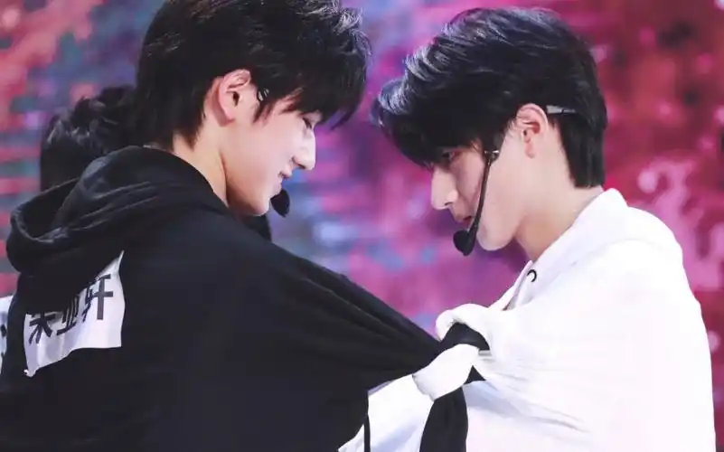 【鑫之所轩 | 朱志鑫×宋亚轩】期待爱 | 我猜 你早已发现我的爱_哔哩