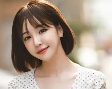 哪种发型适合方脸女生?