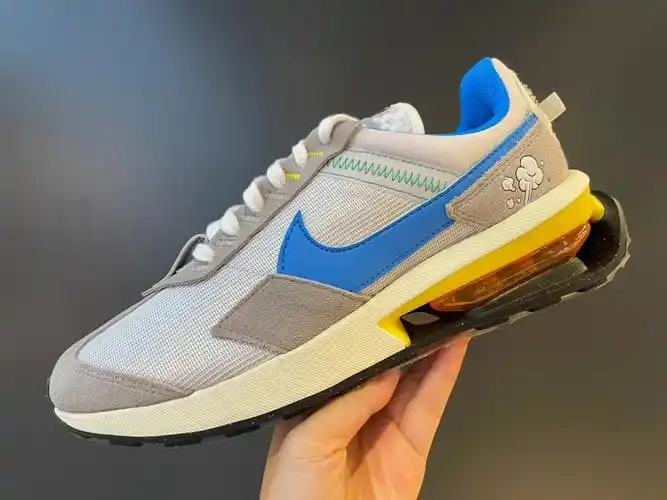 耐克air max pre-day运动气垫跑步鞋很喜欢这款配色,蓝灰,很复古洋气!