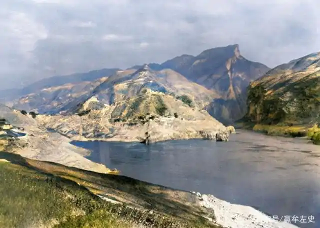 老照片:1919年的重庆奉节,"夔门天下雄, 诗满白帝城"