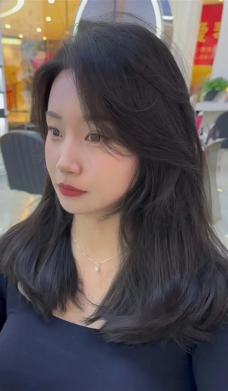 网红刘海八字刘海造型烫发鱼尾烫锁骨发.锁骨发型 鱼尾烫 简单 - 抖音