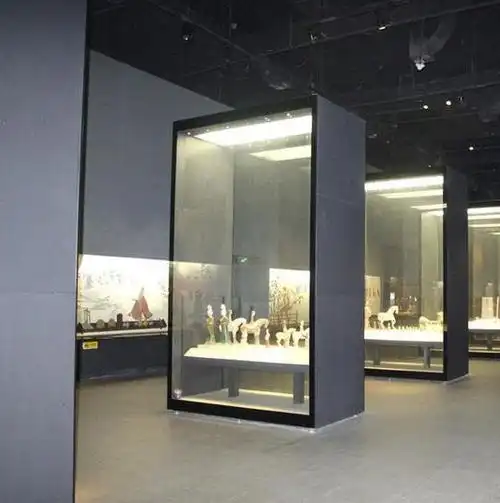 装修效果图大全  博物馆展柜设计装饰图片效果图