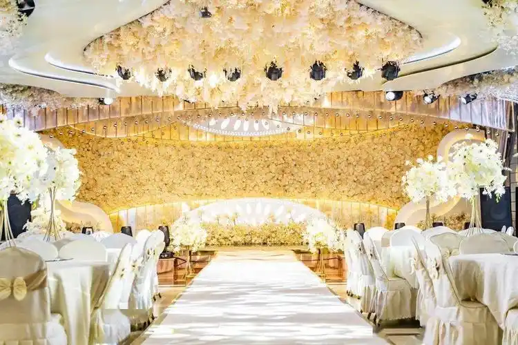 2021最强结婚攻略,邂逅至臻浪漫_婚礼