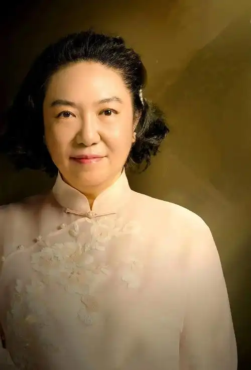 文旅部田沁鑫任国家话剧院院长冯俐任中国儿艺剧院院长