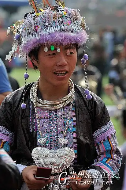 妖娆的贵州从江高吊苗族男装