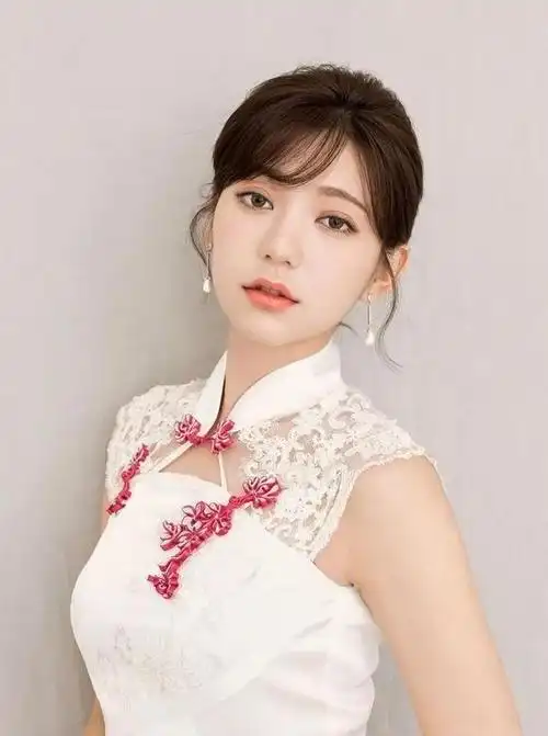 郭雪芙性感优雅颜值高,被誉为林志玲之后"台湾第一美女"的超模