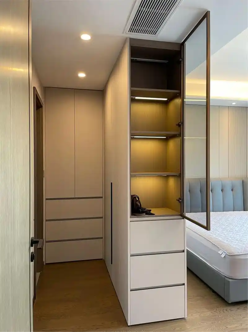 我家的柜子长这样 看厌了一门到顶衣柜,看一下分段式衣柜设计,l型衣柜