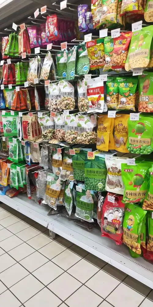 休闲蜜饯货架陈列调整