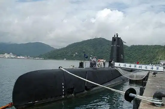 台湾媒体称台欲与俄合作研制潜艇 台军方否认