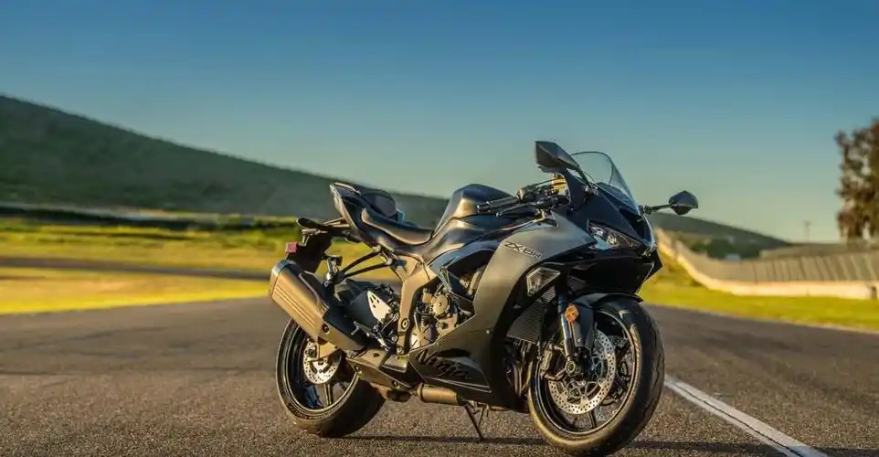 不选abs便宜1000美金!川崎ninja重型机车正式发布!