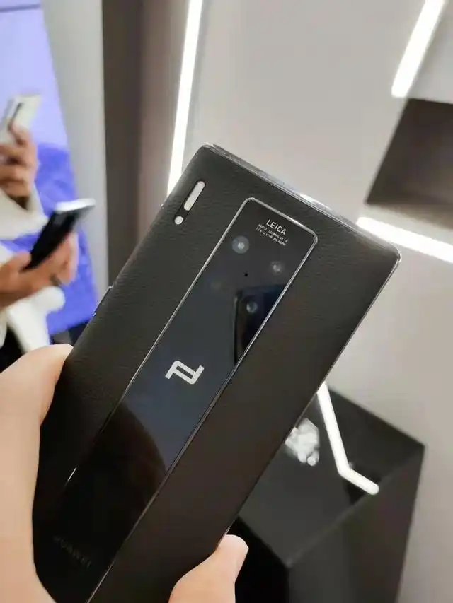 mate30保时捷一万多的华为长这样