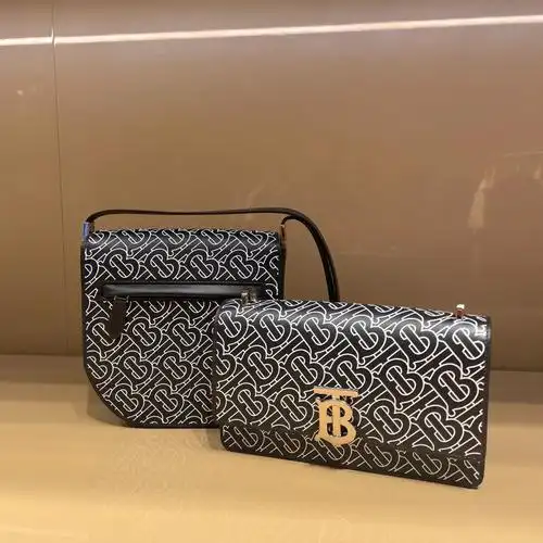 burberry男士包包