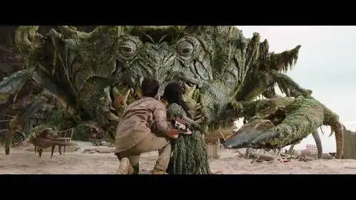 《爱与怪物》:爱情战胜怪物