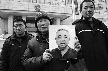 阜阳颍泉区委原书记张治安报复陷害案昨宣判 "白宫书记"一审被判死缓