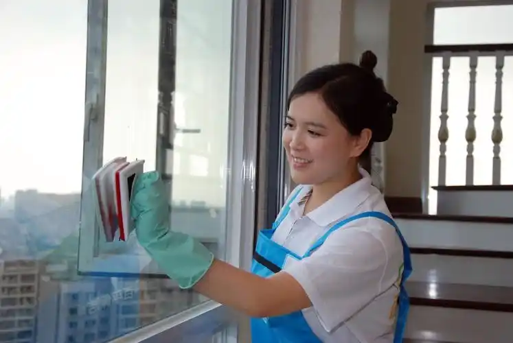 保洁服务已经越来越被大家接受和需要,并已经进入了千家万户的生活中.