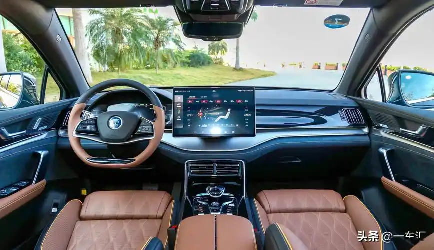 比亚迪唐ev配置解读家族最新内饰刀片电池改款后实力大增