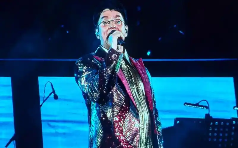 谭咏麟海心沙演唱会《爱的替身》 《最爱笑的人》