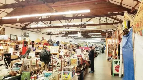 加国二手经济年创273亿!八成加人喜欢"淘宝"_跳蚤市场