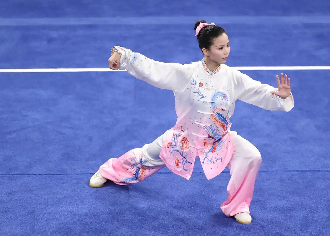 武术——女子太极拳:中国选手陈小丽夺金