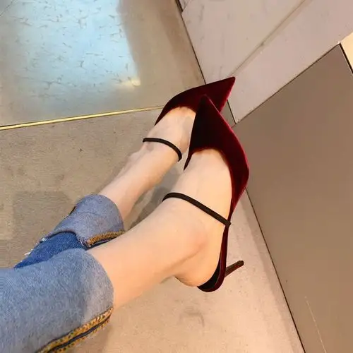 早春新款丝绒高跟鞋尖头细跟浅口包头单鞋女后绊带宴会性感女鞋子