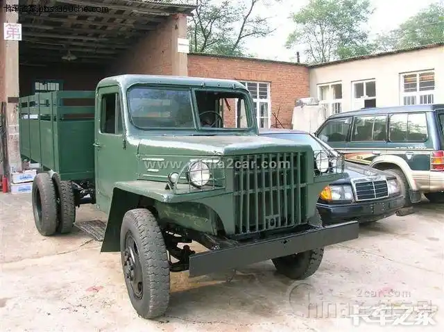 2013130发点130汽车图片国产三吨级130汽车概览19581988