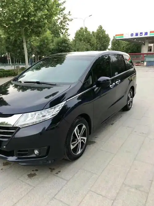 18663436250 微信:diyache0610 车辆详细介绍:        15年奥德赛2