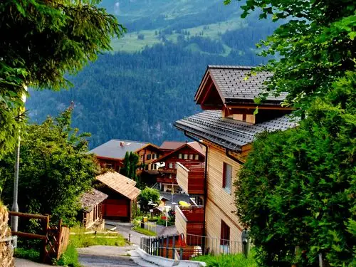 世界风光 - 瑞士旅游(之三) 蒙特勒 - 金色山口小火车-山顶小镇弗里堡