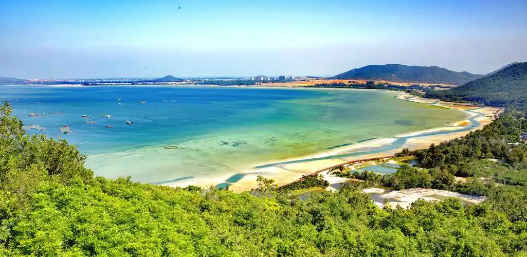 走进海南——带你领略旖旎秀美的热带雨林风光