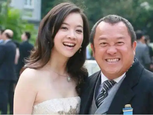 他号称不爱读书爱美人,称霸娱乐圈数十年_曾志伟_电影_宋丽华