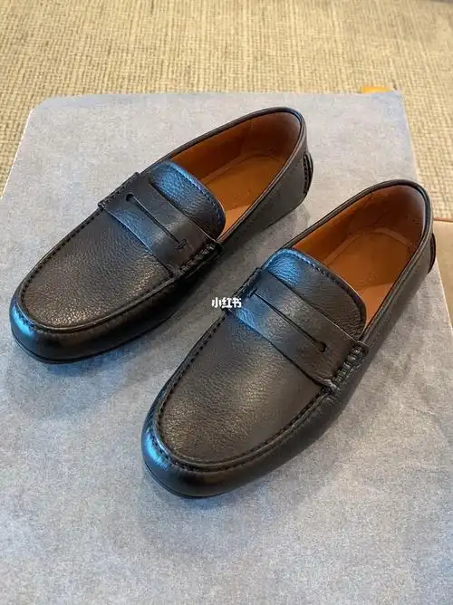 杰尼亚荔枝纹皮鞋